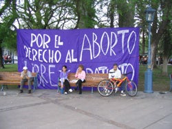 Banner demanding the right to unrestricted and free abortion during the 2004 women's meeting in Mendoza, Argentina (Photo: Zula Lucaro).