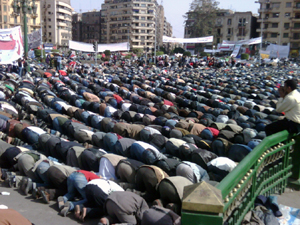 Cairo prayers, Tahrir Square