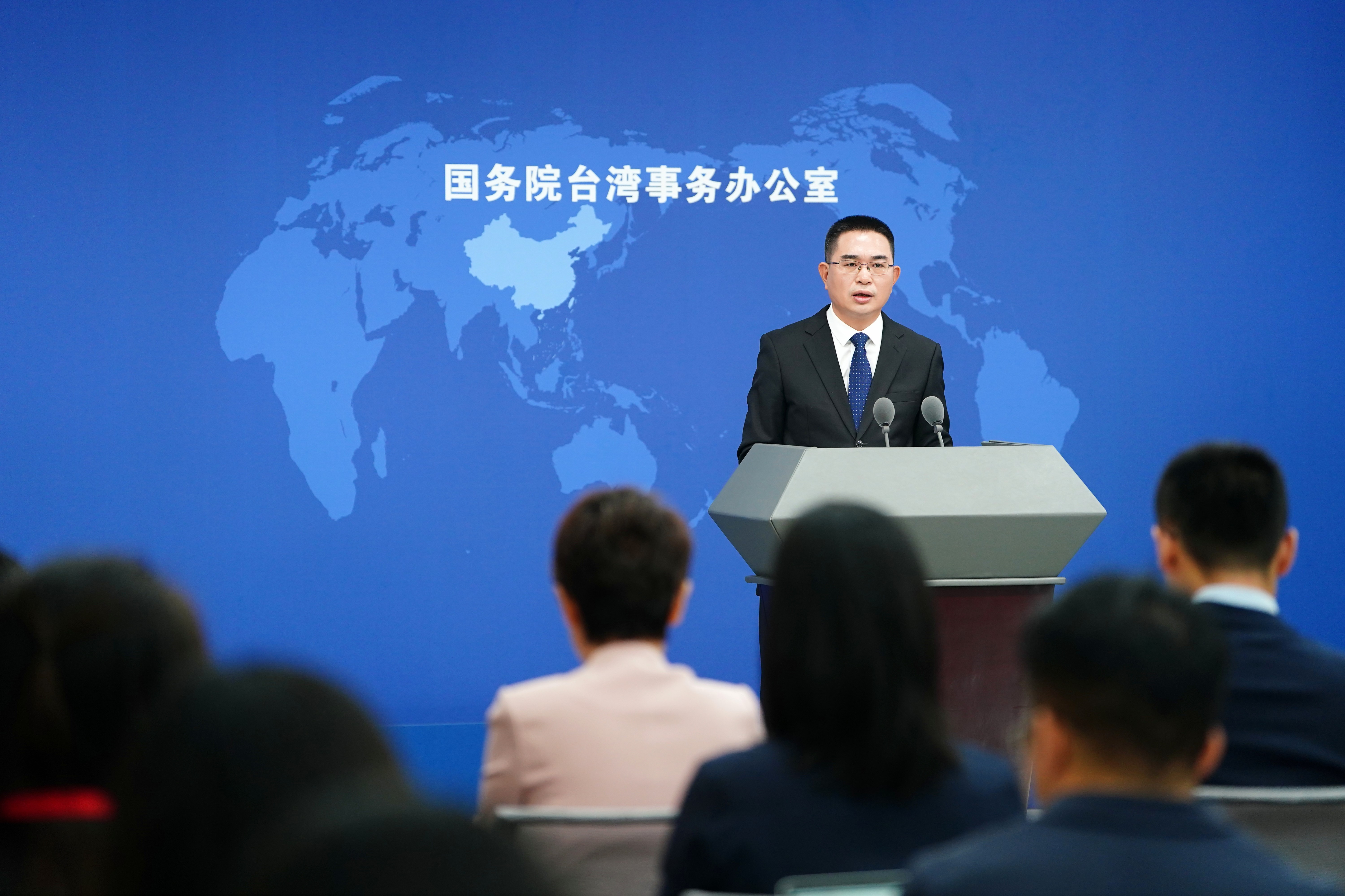  Chen Binhua, a spokesperson for the Taiwan Affairs Office of the State Council, speaks at a press conference in Beijing, China, September 13, 2023. 