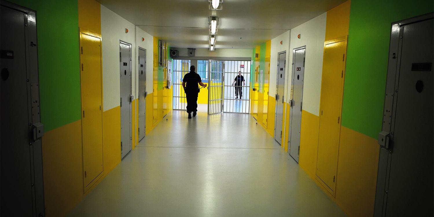 Conditions de détention inappropriées pour les personnes présentant des  troubles psychiatriques dans les prisons en France | HRW