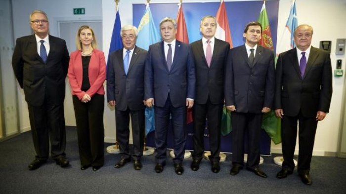 From left to right: Mr Neven MIMICA, Member of the European Commission; Ms Federica MOGHERINI, High Representative of the EU for Foreign Affairs and Security Policy; Mr Erlan IDRISSOV, Minister for Foreign Affairs of Kazakhstan; Mr Erlan ABDYLDAEV