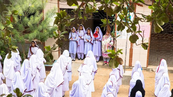 Muslim 14teen Agers School Girls Sex - Shall I Feed My Daughter, or Educate Her?â€: Barriers to Girls' Education in  Pakistan | HRW