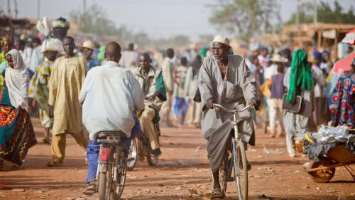Le jour, nous avons peur de l'armée, et la nuit des djihadistes »: Abus  commis par des islamistes armés et par des membres des forces de sécurité  au Burkina Faso | HRW