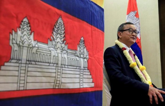 Cambodia End Exile Of Opposition Leader Human Rights Watch