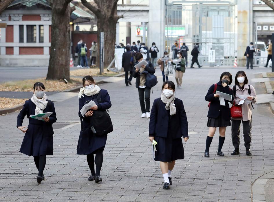 Japanese School Girl Sex - Japan Hair Controversy Highlights Harmful School Policies | Human Rights  Watch