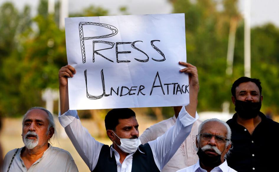 Proposed Pakistan Authority Seeks Greater Control of Media | Human Rights  Watch