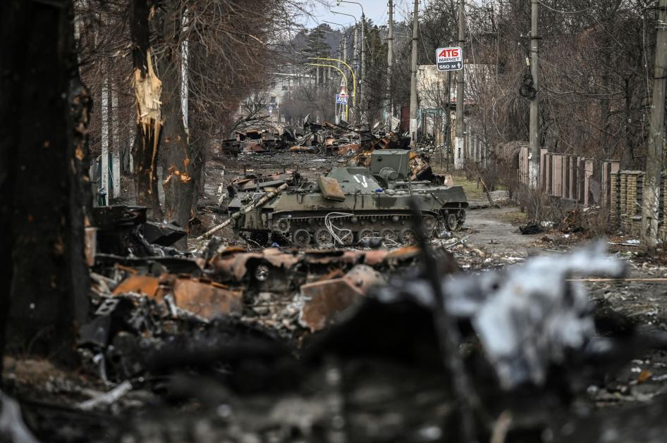 Ukraine: Apparent War Crimes in Russia-Controlled Areas | Human Rights Watch