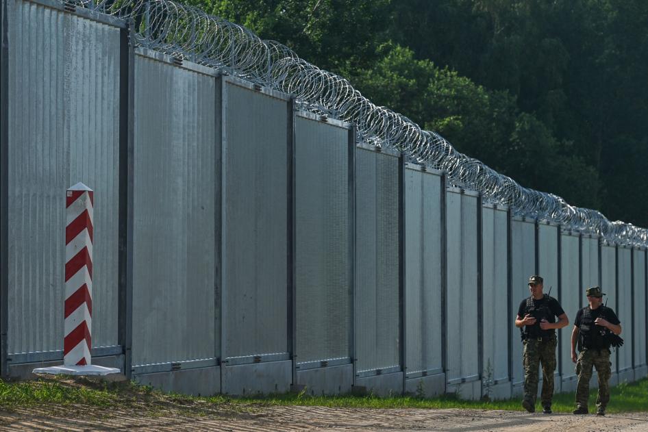 Poland Finally Lifts State of Emergency at Belarus Border | Human Rights  Watch