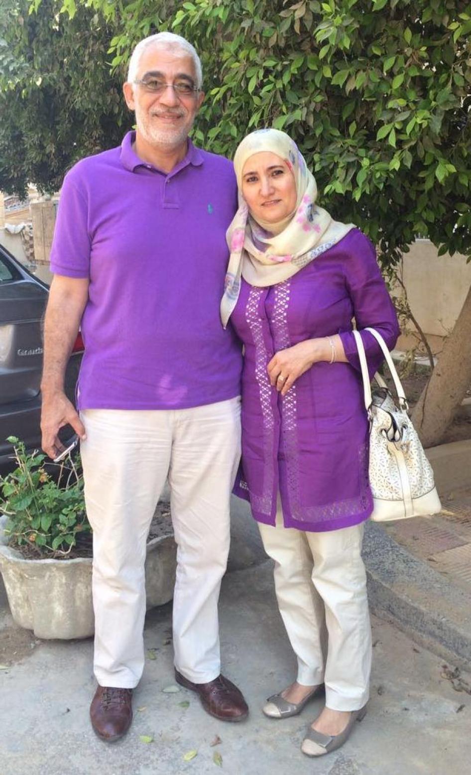 أوقفت قوات الأمن التابعة لوزارة الداخلية علا القرضاوي (55 عاما) وزوجها حسام خلف (58 عاما) من دون مذكرة توقيف على خلفية مزاعم ارتباطهما بـ" الإخوان المسلمين".  
