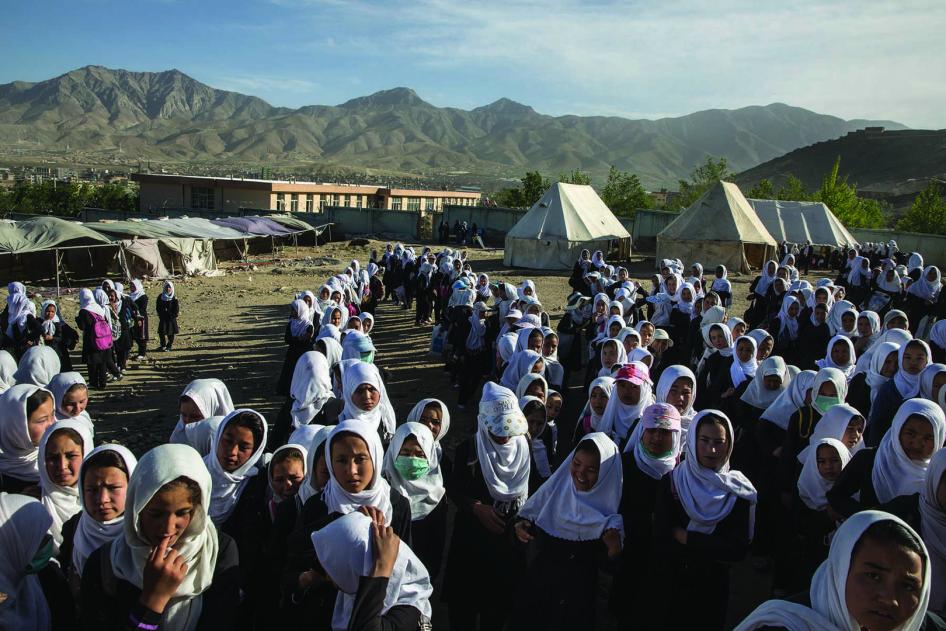 Apaganistan Tichar Sudent Sex - Four Ways to Support Girls' Access to Education in Afghanistan | Human  Rights Watch