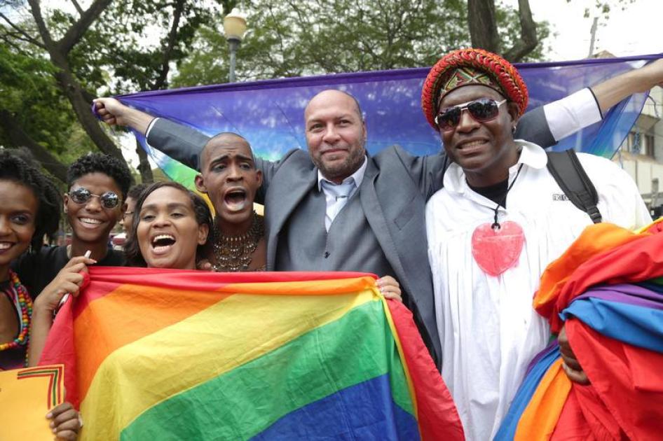 Trinidadian School Sex - Trinidad and Tobago: Court Overturns Same-Sex Intimacy Ban | Human Rights  Watch