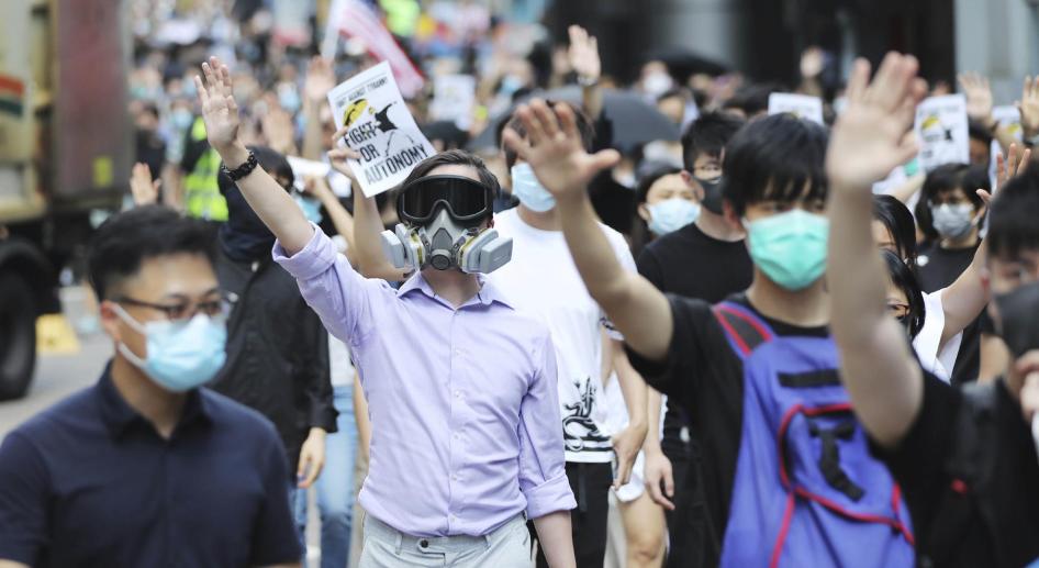 Hong Kong: Face Mask Ban Violates Assembly Rights | Human Rights Watch