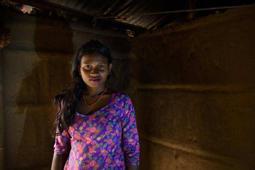 त िलमाया एम. १८ वर्ष। उनले १५ वर्षकी छँदा चितव न बस्ने २० वर्षको केटासित भागी विवाह गरिन्। उनले सुनाए अनुसार, ११ वर्षकी छँदा उनलाई उनका बाबुले स्कूलबाट निकालेर पोखरामा कसैका घरमा काम गर्न राखिदि एका थिए। अप्रि ल ११, २०१६