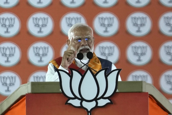  Indian Prime Minister Narendra Modi speaks at a public rally ahead of polling in the national election in Hyderabad, India, May 10, 2024.