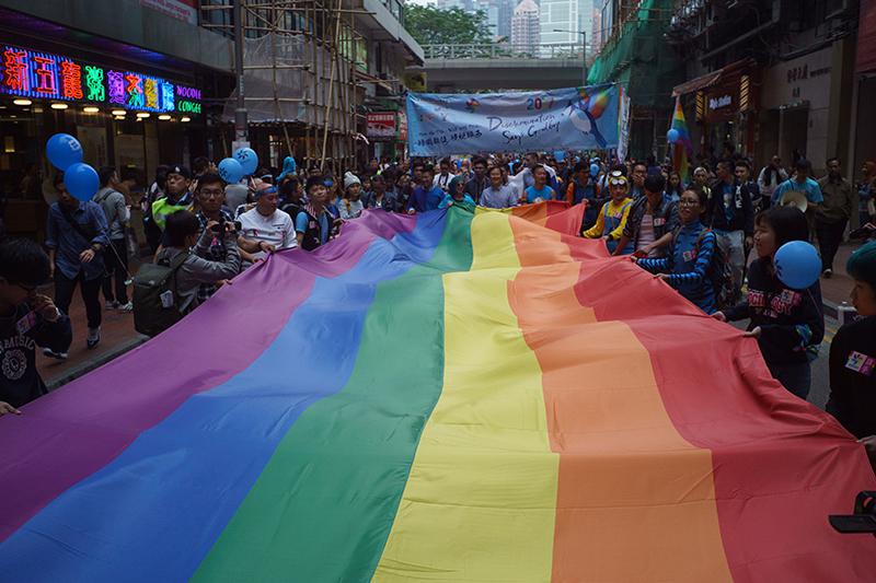Hong Kong Recognizes Same Sex Couples In Visa Applications Human Rights Watch