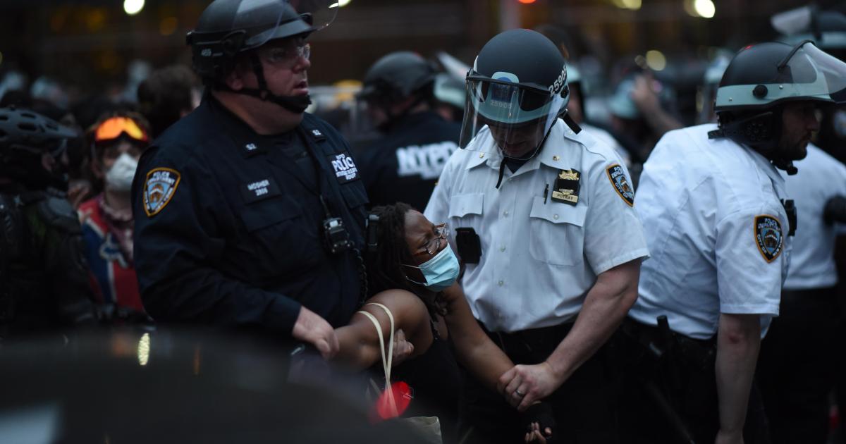 Kettling Protesters In The Bronx Systemic Police Brutality And Its Costs In The United States Hrw