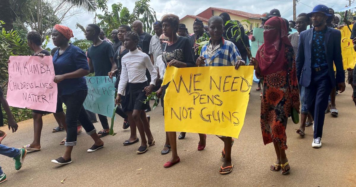 1200px x 630px - They Are Destroying Our Futureâ€: Armed Separatist Attacks on Students,  Teachers, and Schools in Cameroon's Anglophone Regions | HRW
