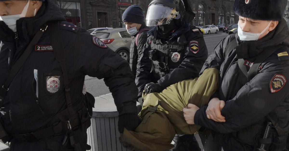 Russia: Brutal Arrests and Torture, Ill-Treatment of Anti-War Protesters |  Human Rights Watch