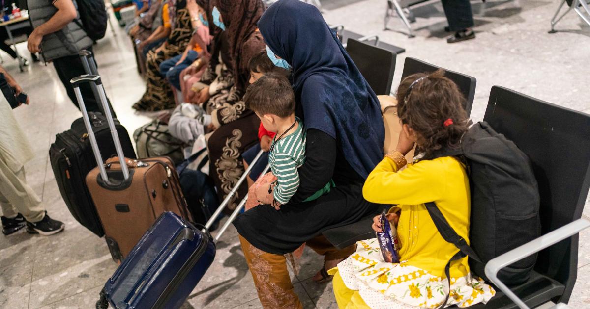 UK: Afghan Women Evacuees in Limbo | Human Rights Watch