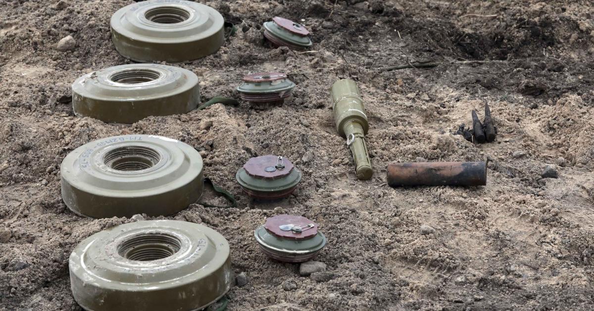 Background Briefing on Landmine Use in Ukraine | Human Rights Watch