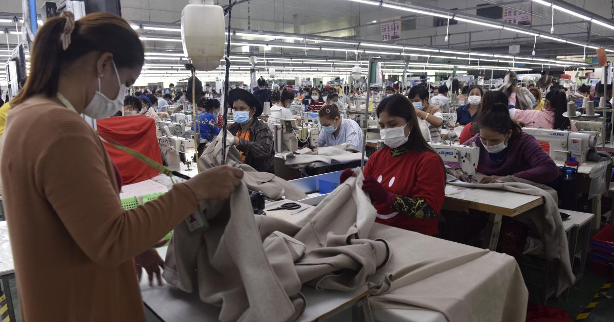 Nike Should Help Cambodian Workers Hurt by Factory Closure | Human Rights  Watch