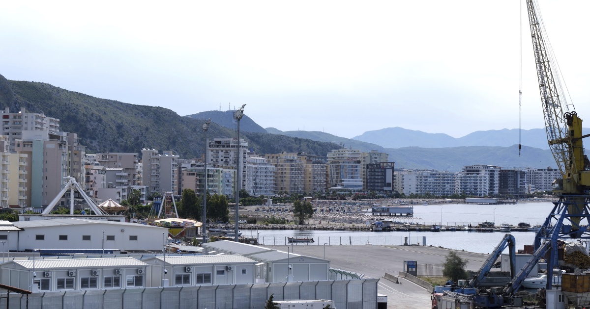 El acuerdo de Italia con Albania fue una farsa cruel y costosa