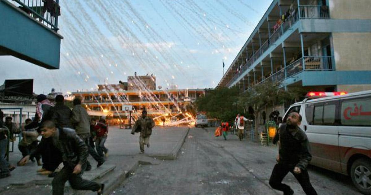 Rain of Fire Israel's Unlawful Use of White Phosphorus in Gaza Human