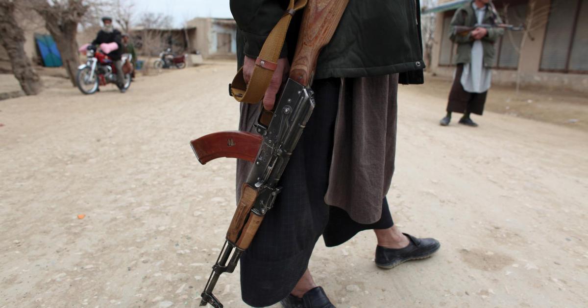 Openly carrying AK-47 raises many questions