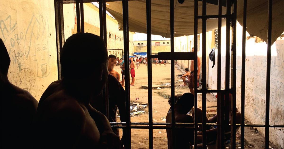 Brazil: at least 60 killed in prison riot