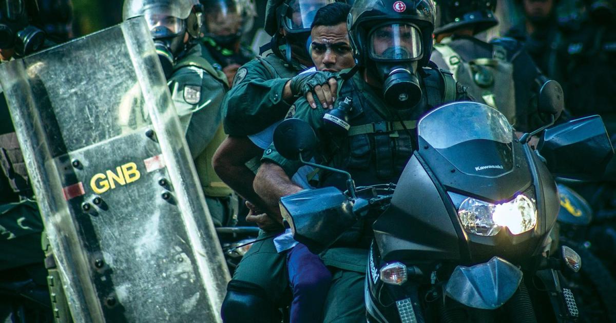Punished for Protesting: Rights Violations in Venezuela's Streets,  Detention Centers, and Justice System | HRW