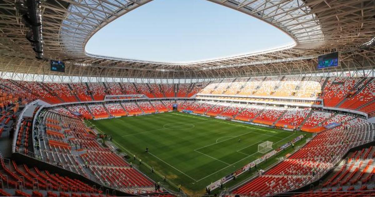 Russia World Cup: Labor Abuses on Stadium Building Sites | Human Rights  Watch