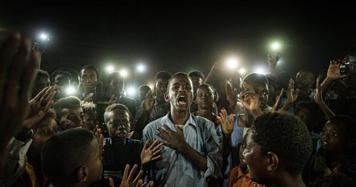 كانوا یصرخون 'اقتلوھم": حملة السودان العنیفة على المتظاھرین في السودان | HRW