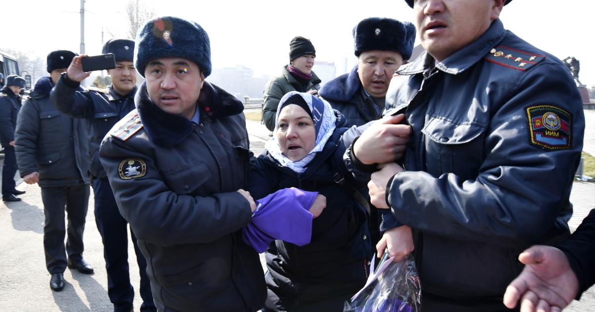 Kyrgyzstan: Women's Activists Detained | Human Rights Watch