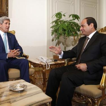 Obama debería condenar públicamente la situación de los derechos humanos en Egipto