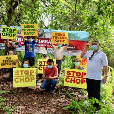 Indigenous groups protest deforestation of their ancestral rainforests in Miri, Sarawak, October 2020. © 2020 The Borneo Project