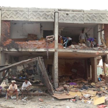 イエメン：アラブ連合軍による居住区への空爆は明らかな戦争犯罪