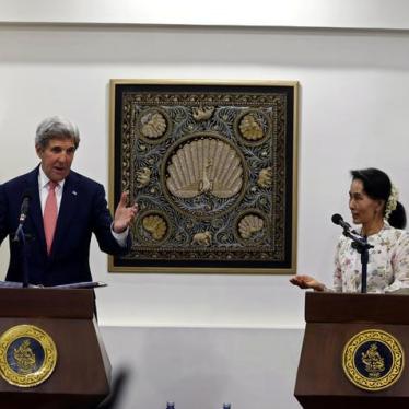 State Counsellor of Myanmar Aung San Suu Kyi and U.S. Secretary of State John Kerry attend a joint news conference in Naypyitaw, Myanmar, on May 22, 2016. 