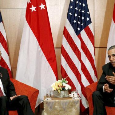 Singapore: Obama Should Spotlight Rights Restrictions