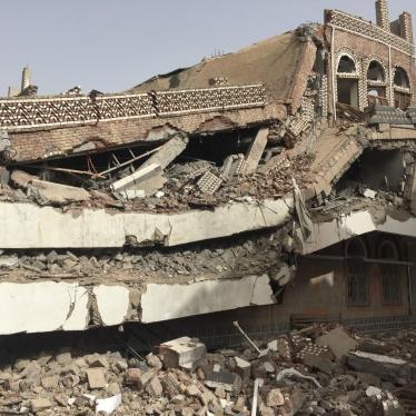 2016_EME_Yemen_BombingBusinesses_2