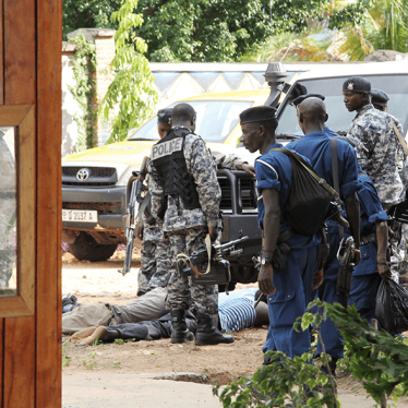 Burundi : Les enquêtes du gouvernement passent sous silence les abus des forces étatiques