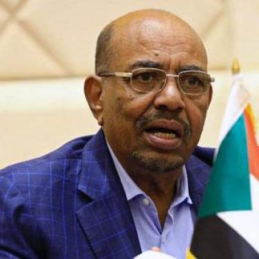  Sudan's President Omar Hassan al-Bashir speaks during a press conference after the oath of the prime minister and first vice president Bakri Hassan Saleh at the palace in Khartoum, Sudan March 2, 2017.