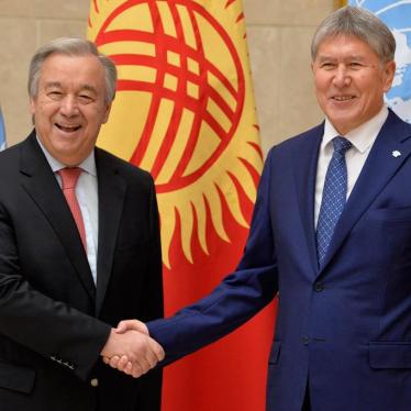 United Nations Secretary-General António Guterres shakes hands with Kyrgyz President Almazbek Atambaev 