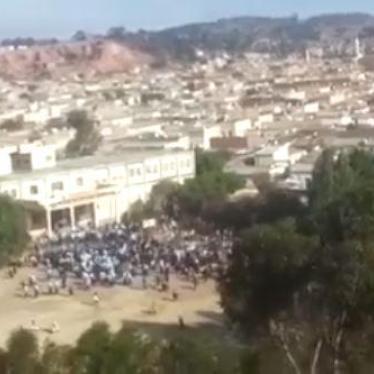 Screenshot of a video depicting the demonstration and shooting at the Al Diaa Islamic School in Asmara, Eritrea, October 2017.