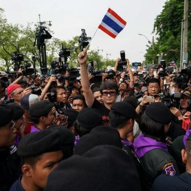 Thailand: Free 14 Pro-Democracy Activists 
