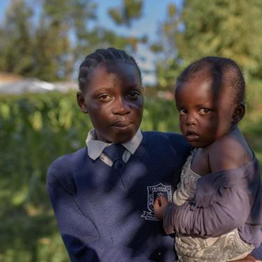 Ne marginaliser aucune fille en Afrique: Discrimination dans l'éducation  contre les filles enceintes et les mères adolescentes | HRW